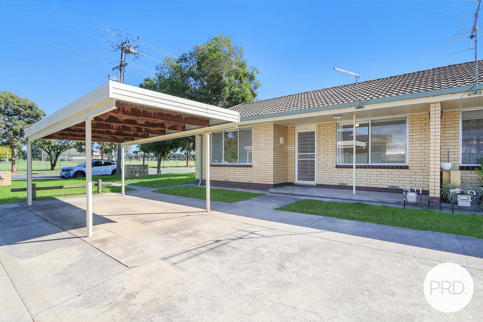 1/328 Dick Road, Lavington NSW 2641