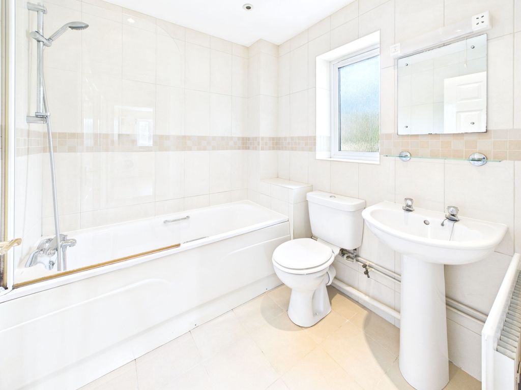 Additional image 5 of 1 bed flat for saleElm Grove, Milton-Under-Wychwood, Chipping Norton OX7