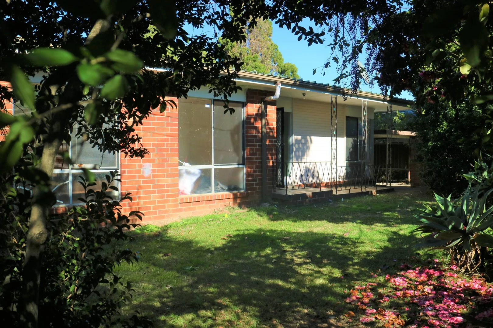 4 HART DR, Constitution Hill NSW 2145