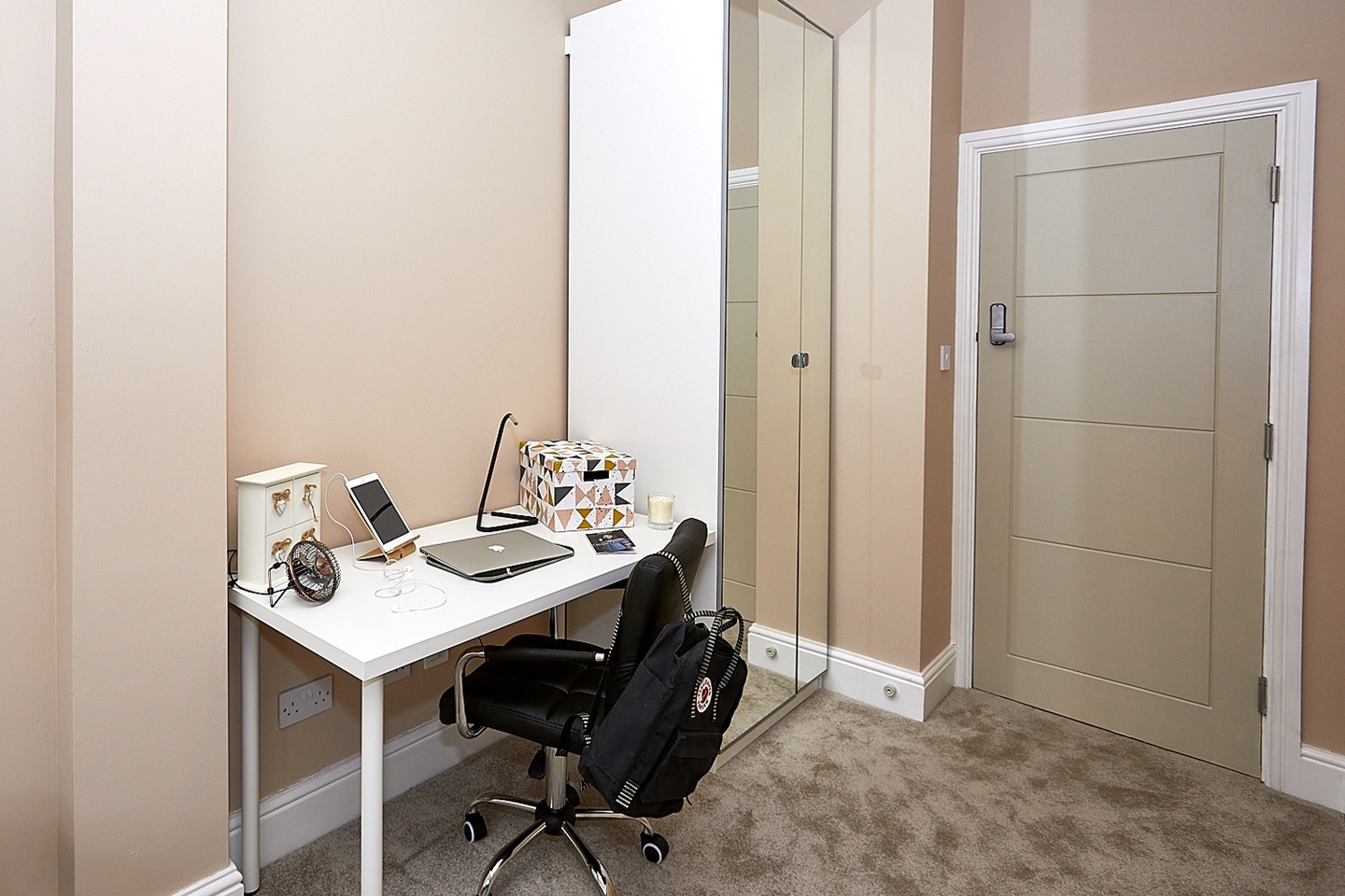 Additional image 5 of Studio Flat, Warwick Row, CV1, N1 7GU