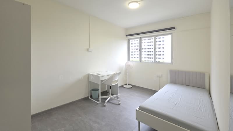 507 West Coast Drive photo 4