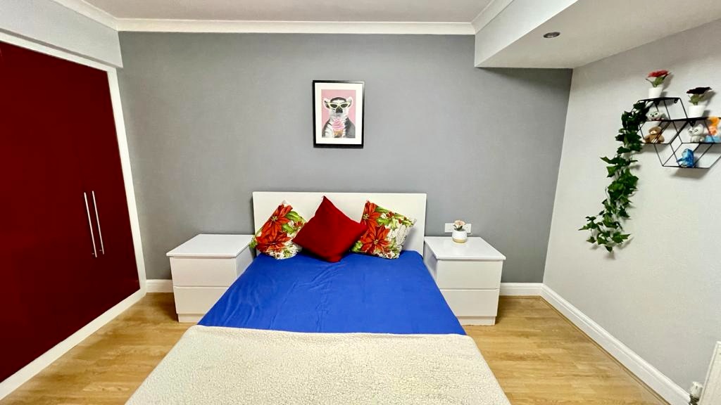 Additional image 3 of 1 Bed Flat, Kingfisher Place, RG1, N1 7GU