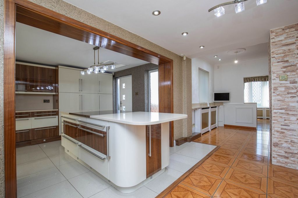 Additional image 12 of 4 bed detached house for saleVictoria Road, Port Talbot SA12