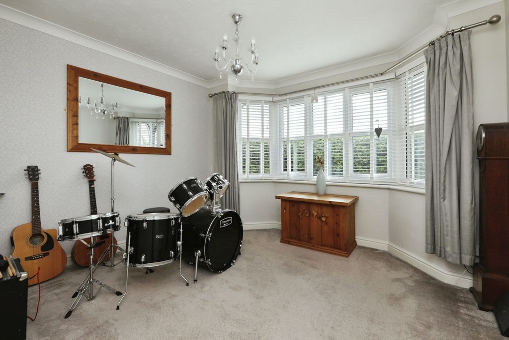 Additional image 7 of 4 bed detached house for saleDoncaster Road, Westwoodside, Doncaster DN9