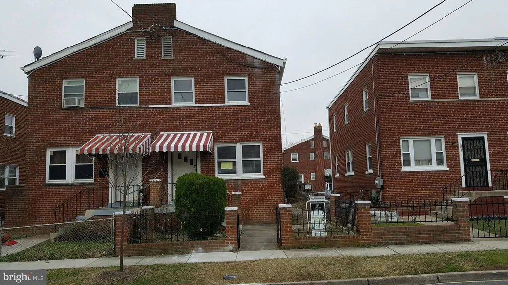 609 Elmira Street SE, Washington, DC 20032
