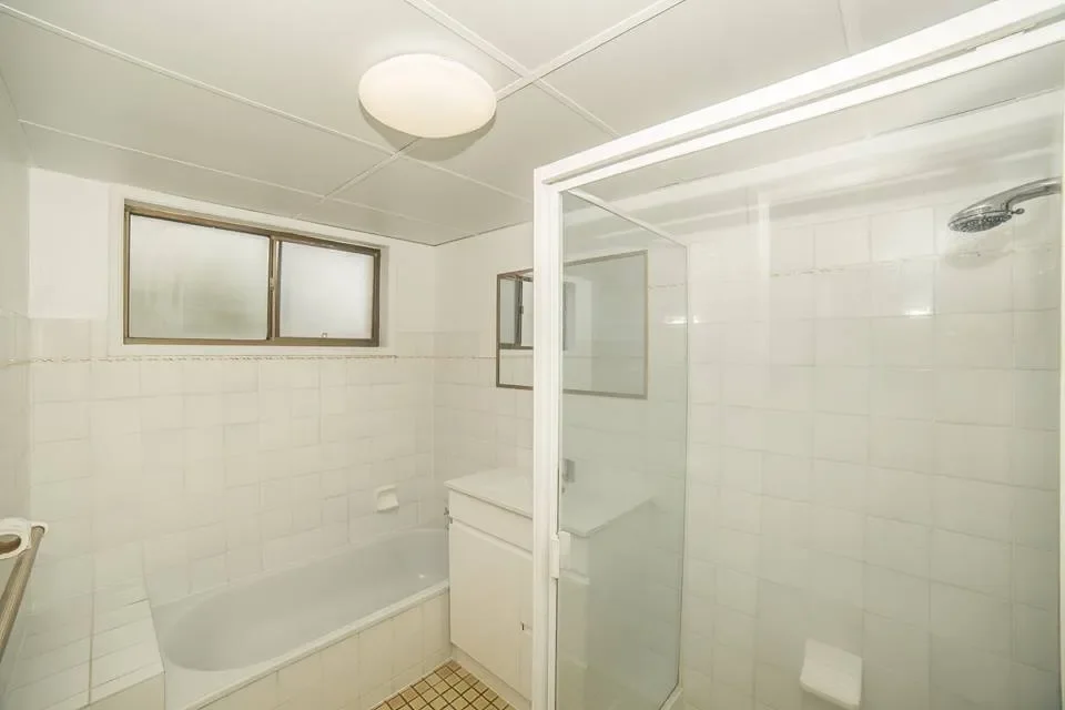 Additional image 6 of 2/42 Sunbrite Avenue, Mermaid Beach QLD 4218