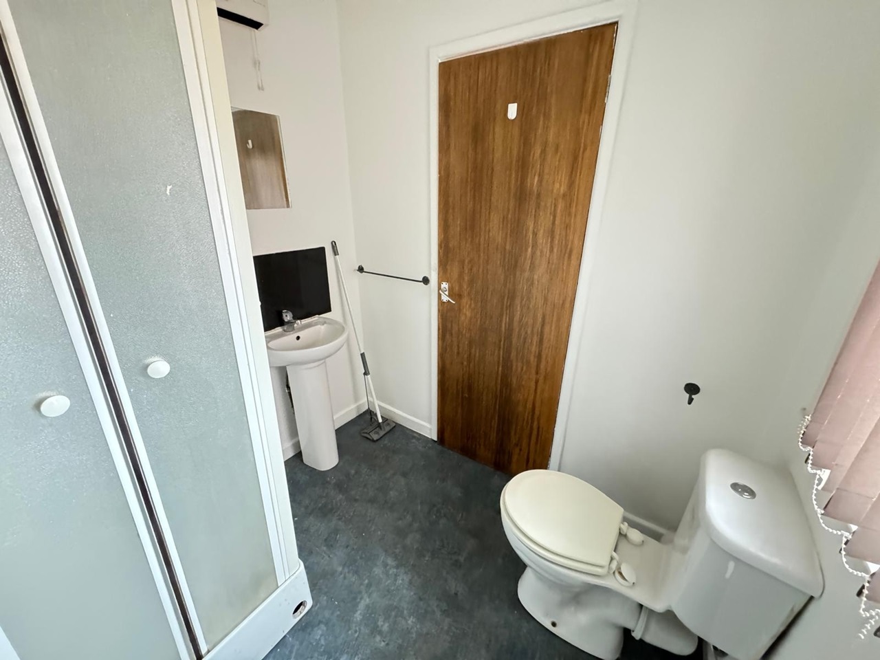 Additional image 10 of Studio Flat, Manor Road, CV1, N1 7GU