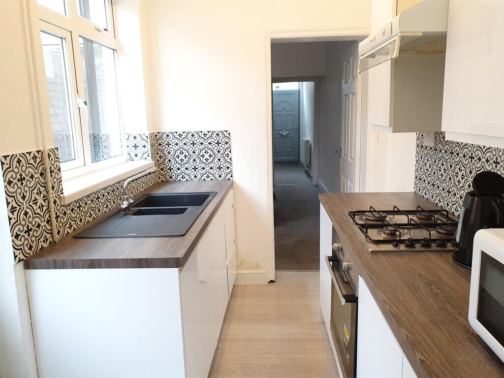 2 Bed Terraced House, Craners Road, CV1, N1 7GU