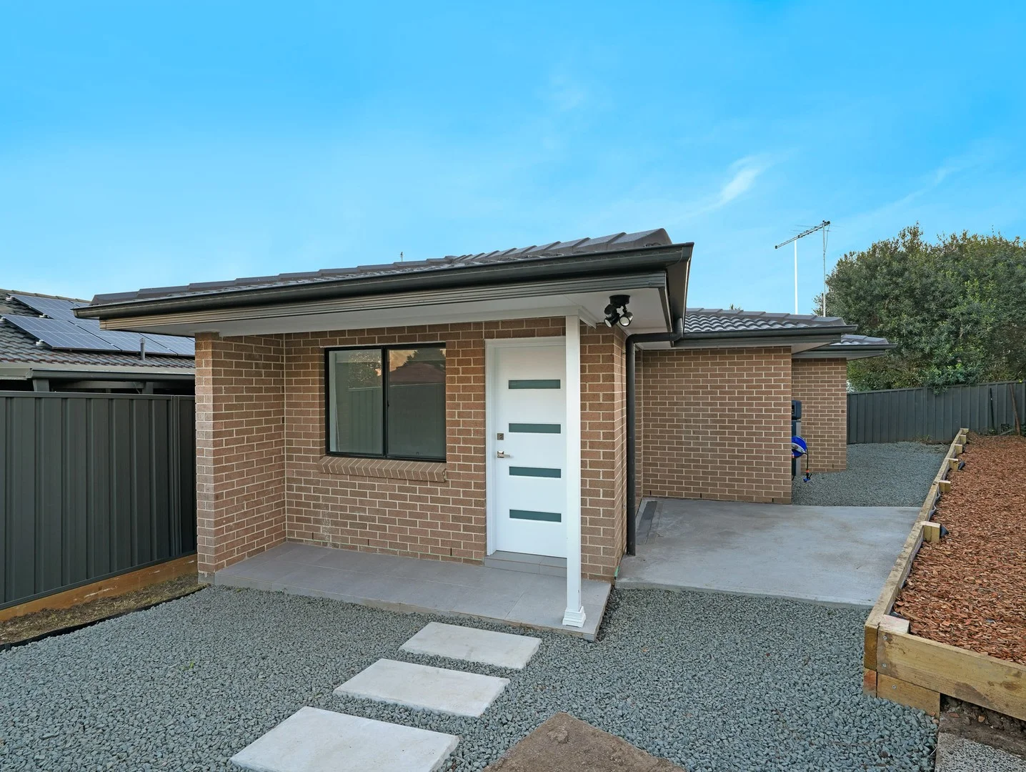 8A Goondah Avenue, Koonawarra NSW 2530