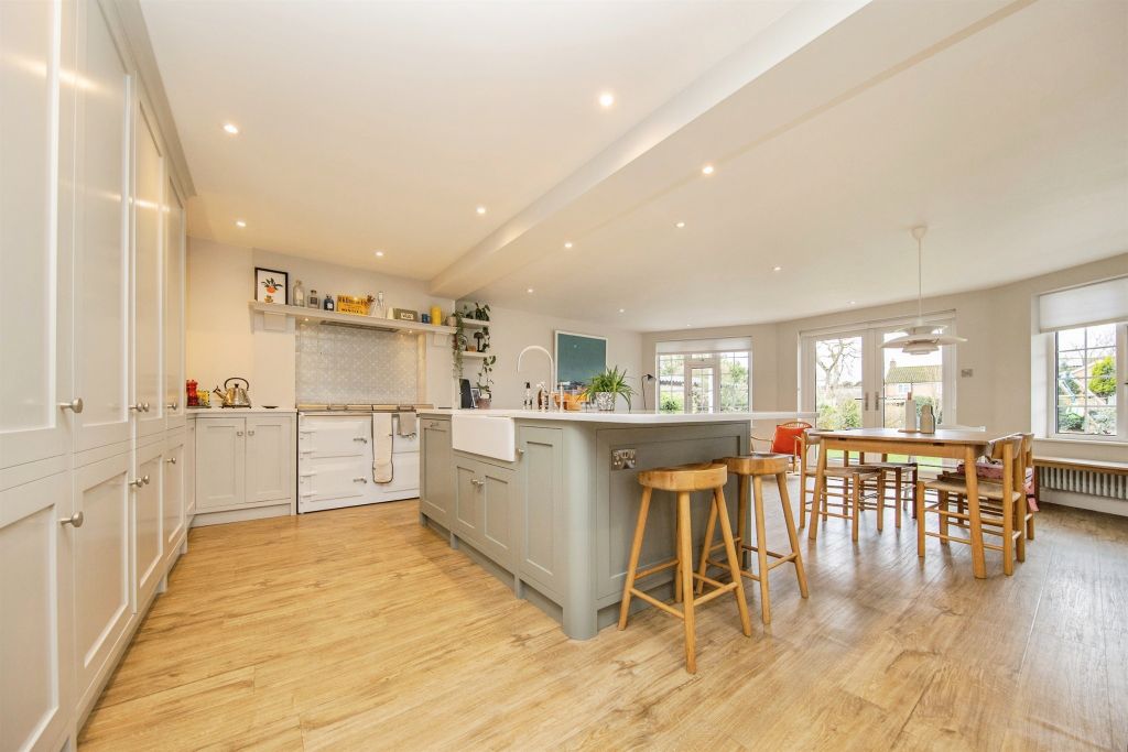 Additional image 8 of 4 bed detached house for saleIpswich Road, Holbrook, Ipswich IP9