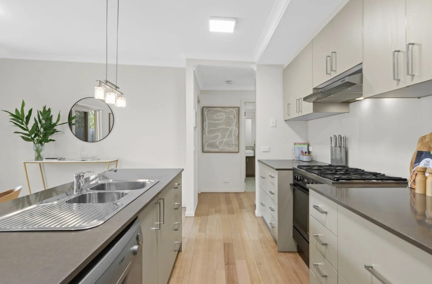 Additional image 3 of 2/9 Baker Street, Murrumbeena VIC 3163