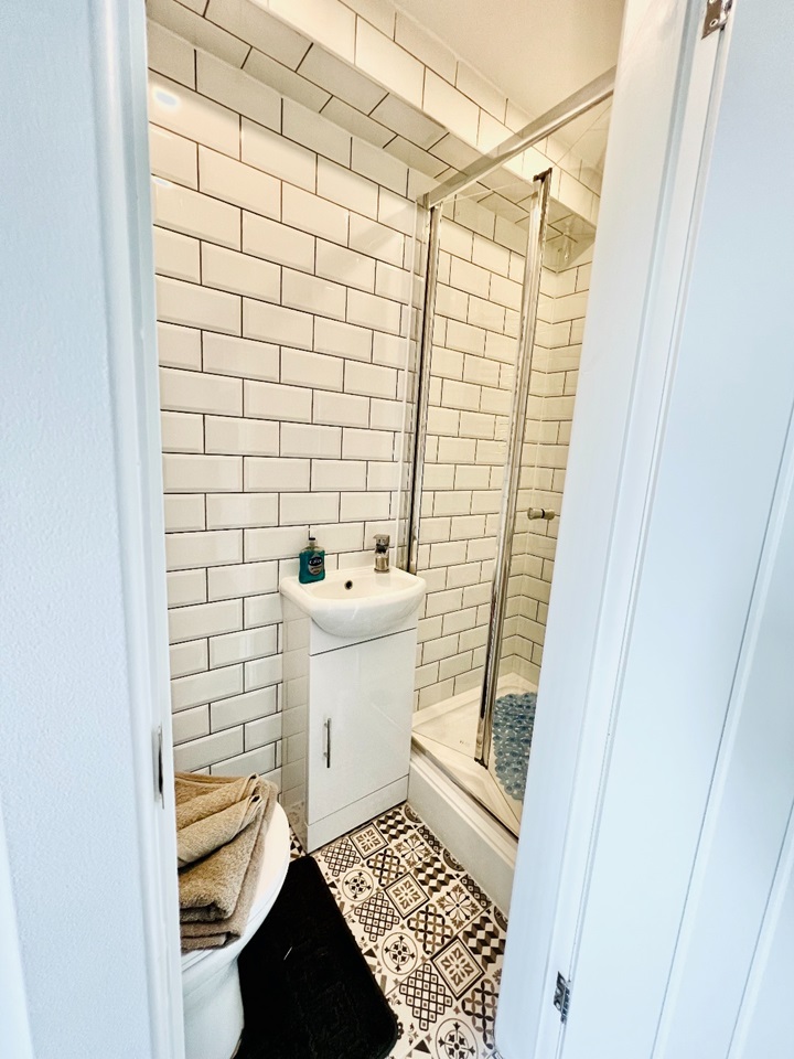 Additional image 10 of Room in a Shared House, Humber Avenue, CV1, N1 7GU
