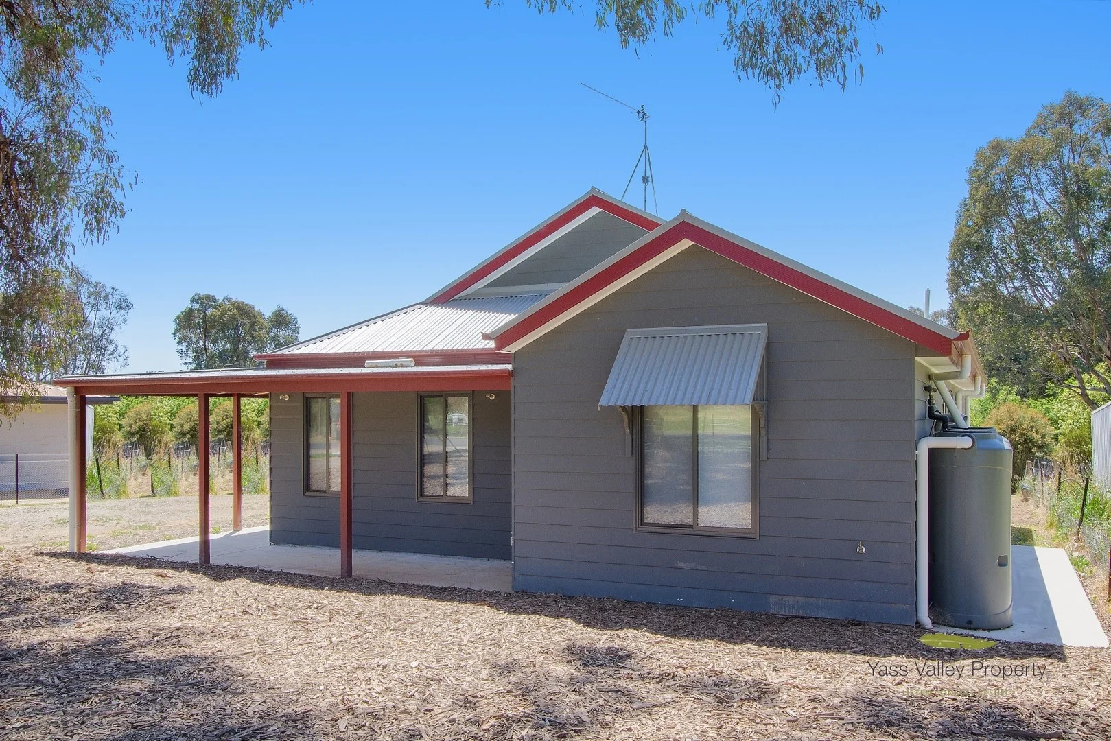 12 Camden Street, Binalong NSW 2584