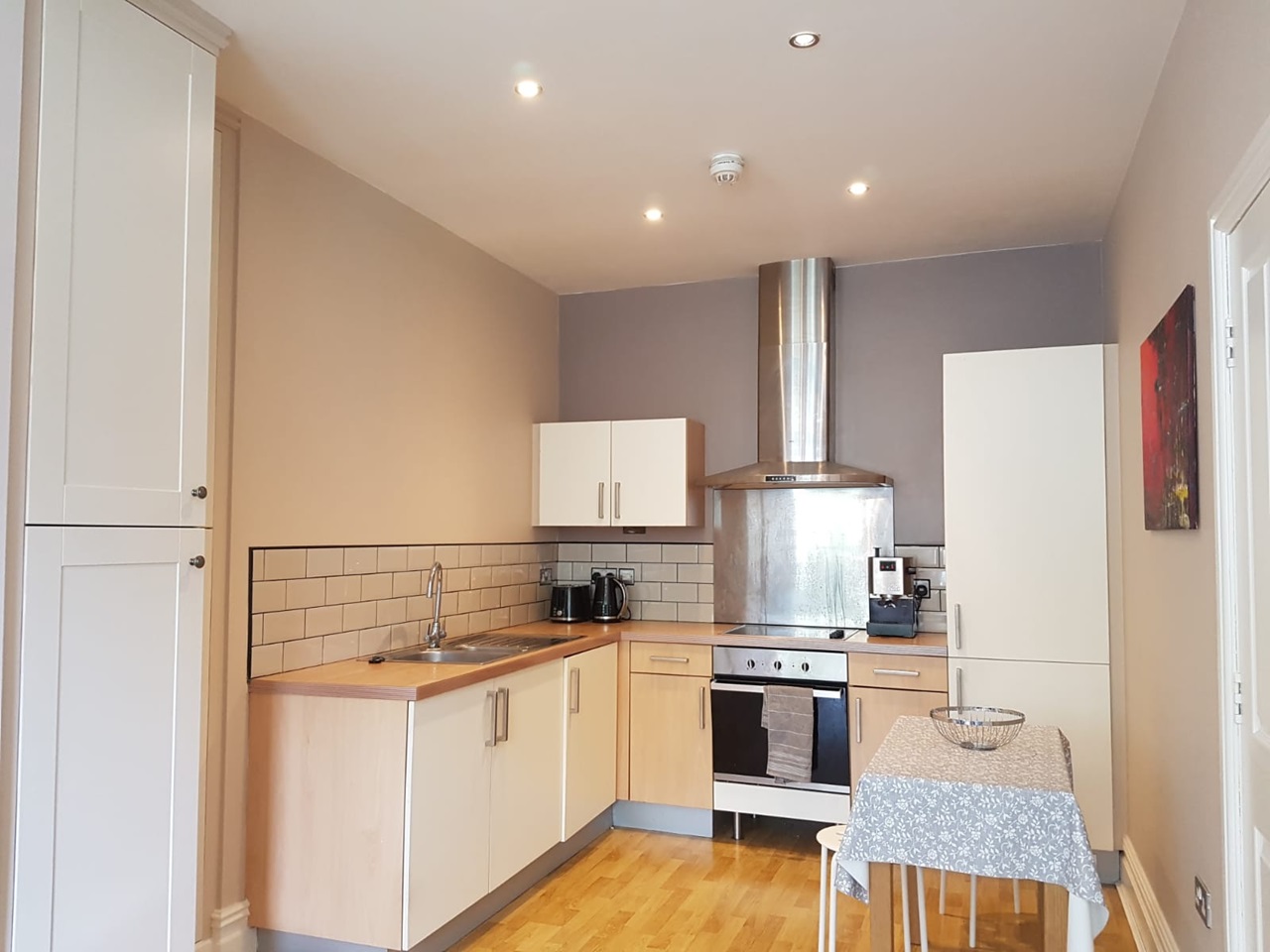 2 Bed Flat, Whitelow Road, M21, N1 7GU photo 3