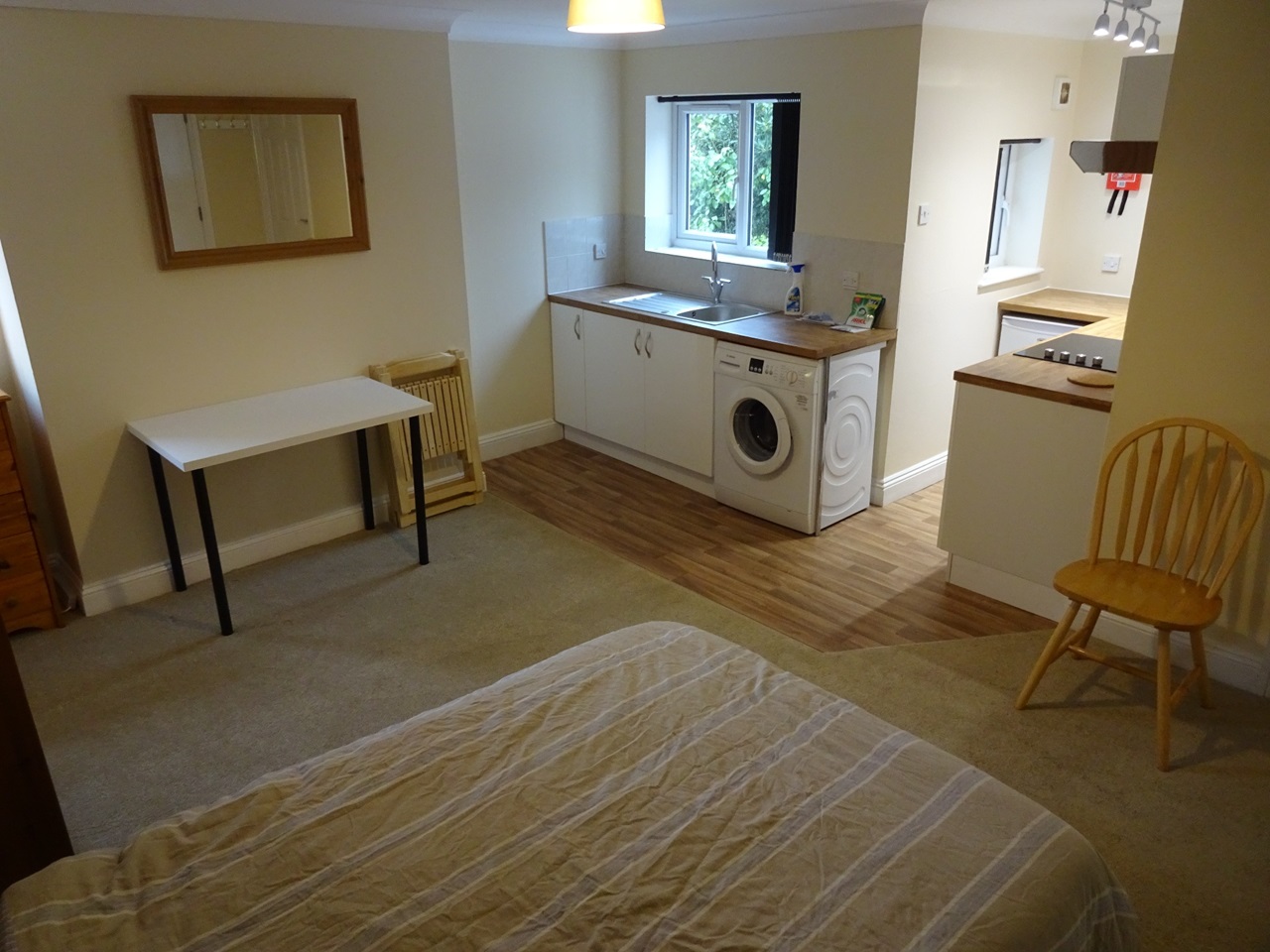 Additional image 2 of Studio Flat, Westridge Road, SO17, N1 7GU