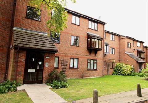 Northcott Avenue, London, London N22