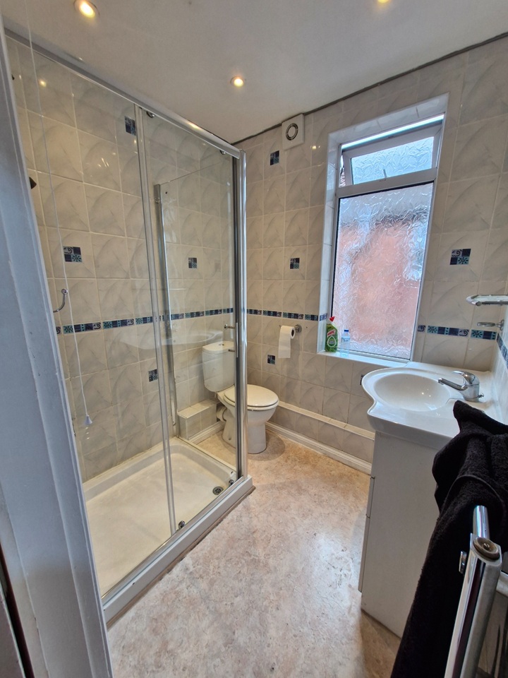 3 Bed Terraced House, Devana Road, LE2, N1 7GU photo 2