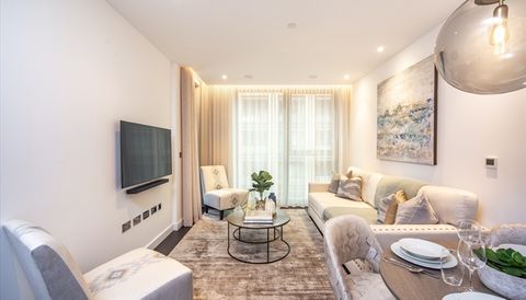 Thornes House, 4 Charles Clowes Walk SW11