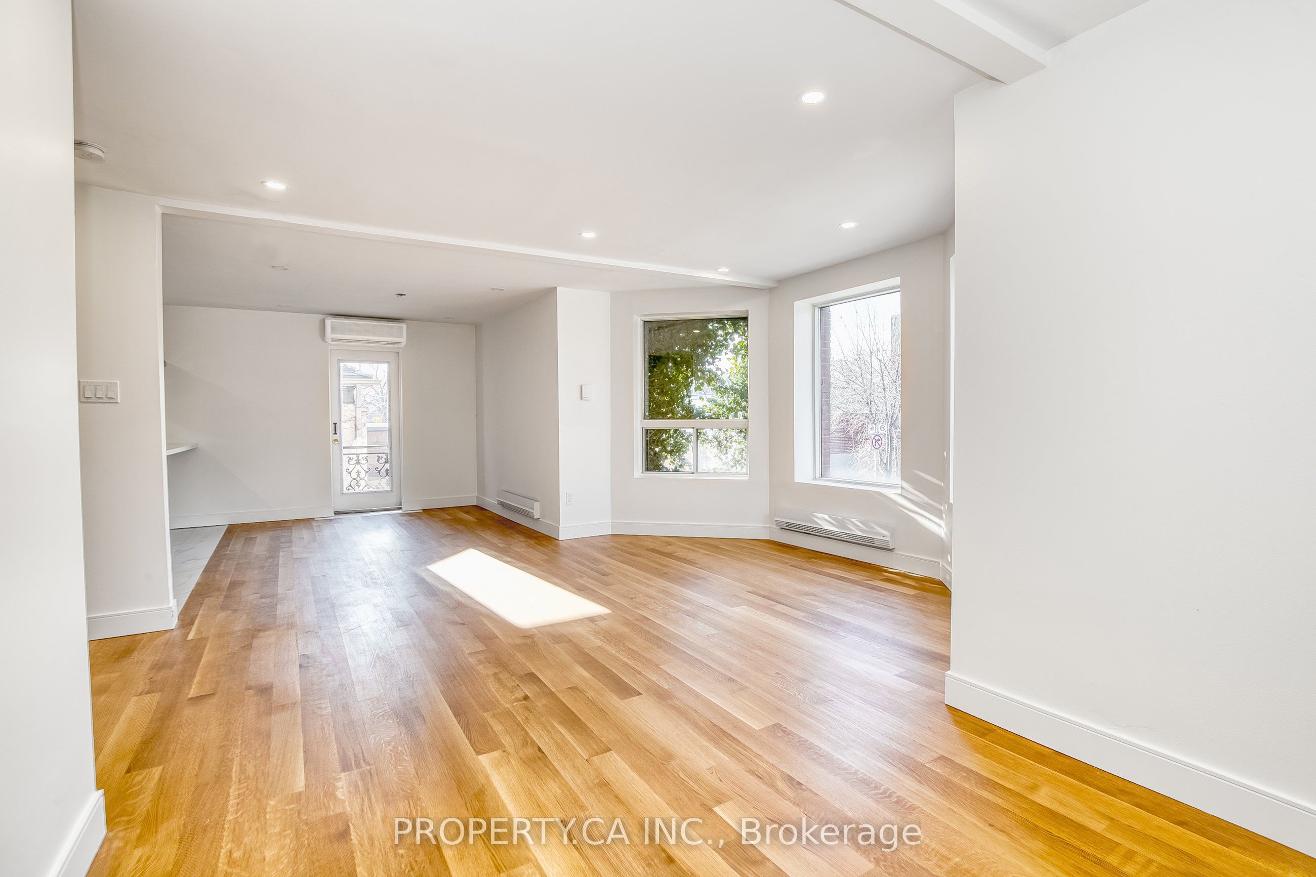97 Lee Avenue, Toronto, ON, M4E 2P2 photo 3