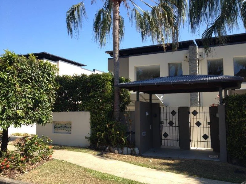2/37 Katharina Street, Noosa Heads QLD 4567