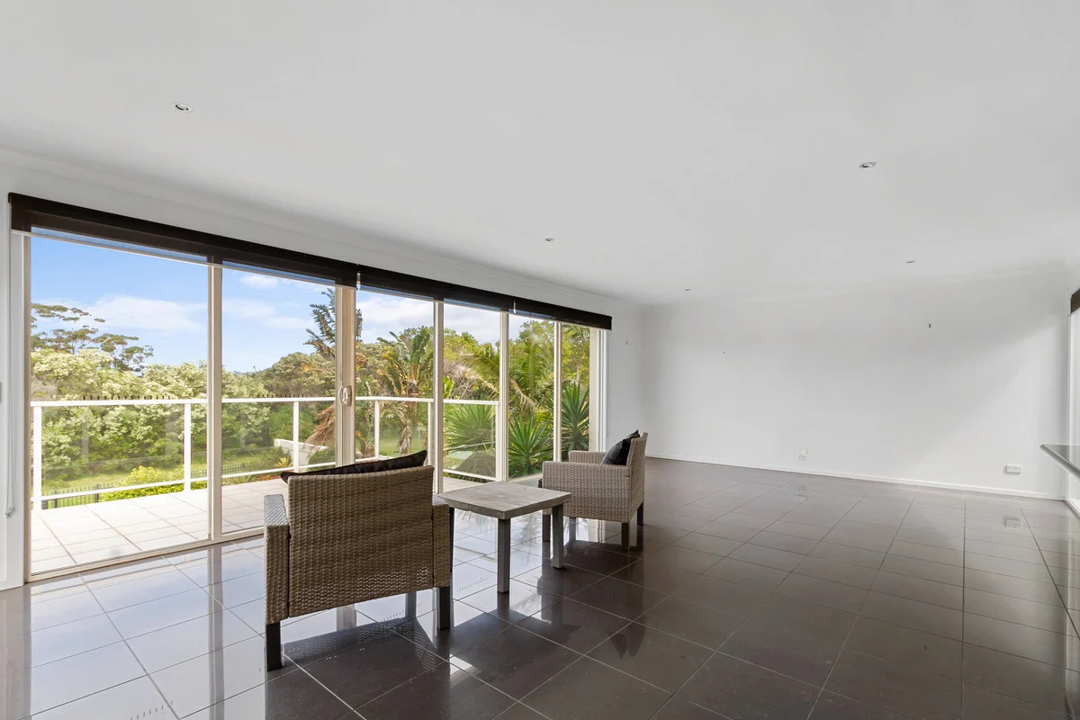 Additional image 14 of 1/122 Golf Links Road, Lakes Entrance VIC 3909