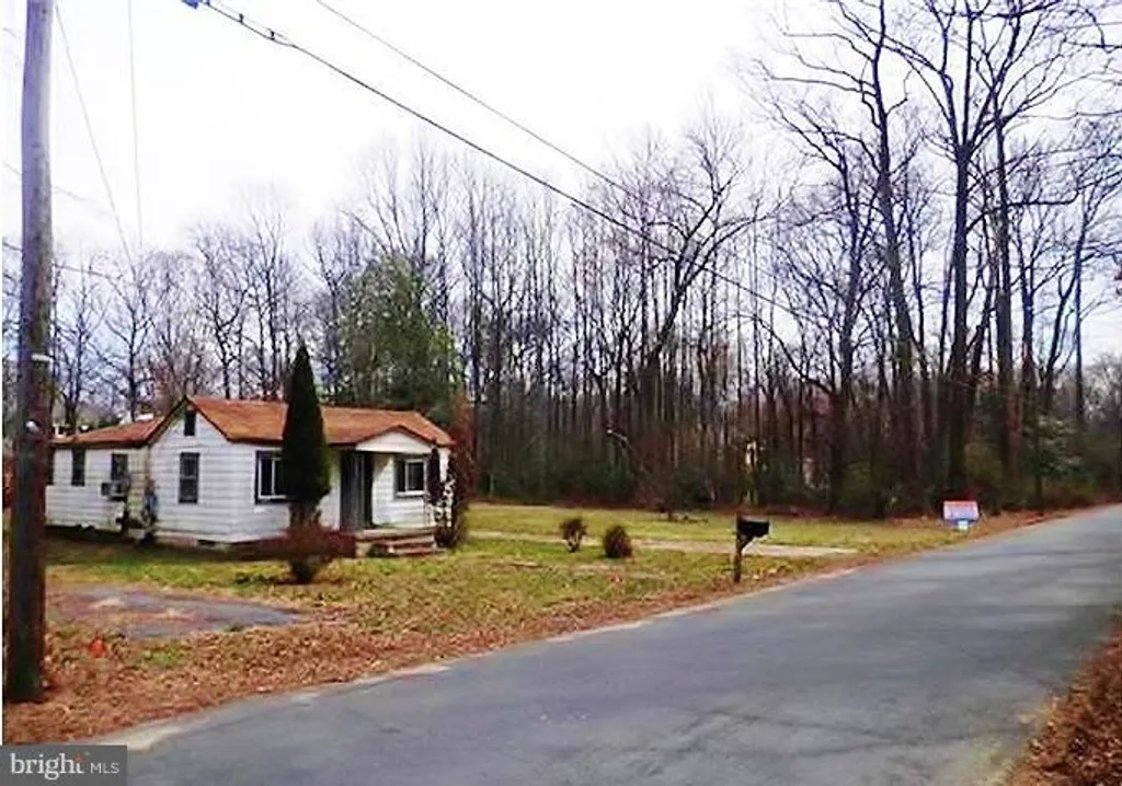 4651 Spruce Avenue, Fairfax, VA 22030