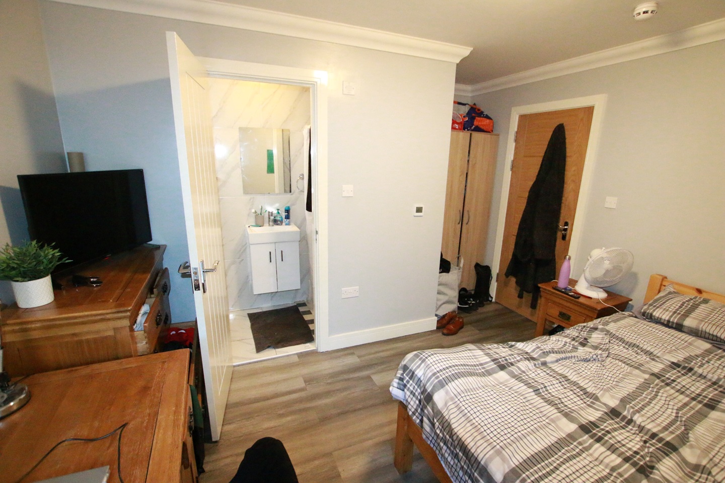 Additional image 7 of 8 Bed Terraced House, Shinfield Road, RG2, N1 7GU