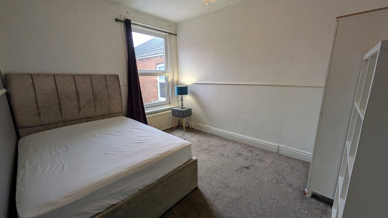 Room in a Shared House, Stafford Road, SO15, N1 7GU