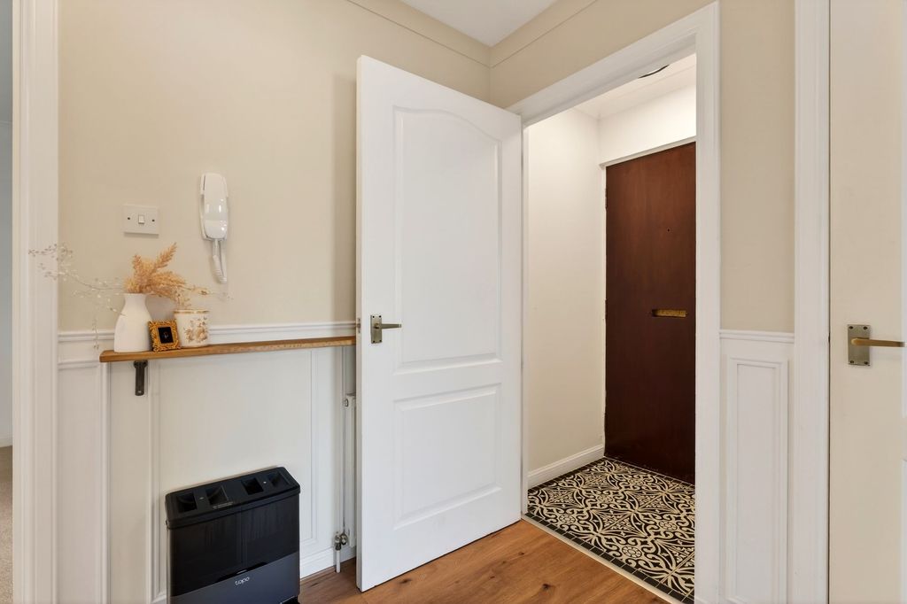 Additional image 6 of 2 bed flat for saleRoss Street, Coatbridge ML5