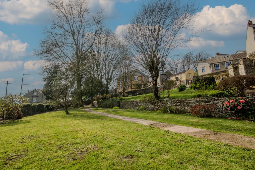 Additional image 45 of 5 bed villa for saleHigh Street, Pontyclun CF72
