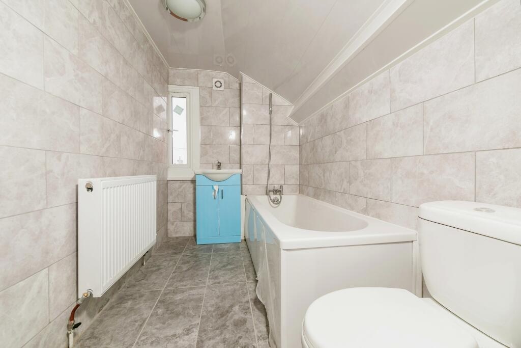 Additional image 3 of Room in a Shared House, In The Heart Of Town Centre, RG1, N1 7GU