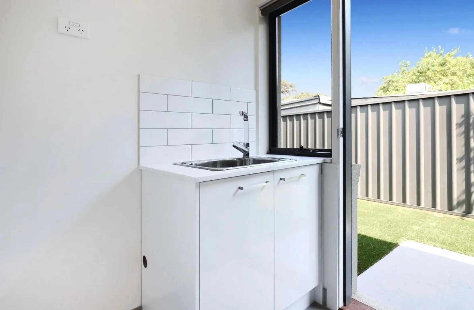 Additional image 6 of 4/17 Henderson Rd, Tullamarine VIC 3043
