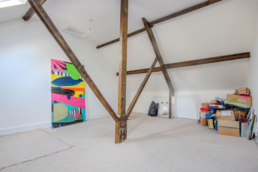 Additional image 27 of 5 bed villa for saleHigh Street, Pontyclun CF72