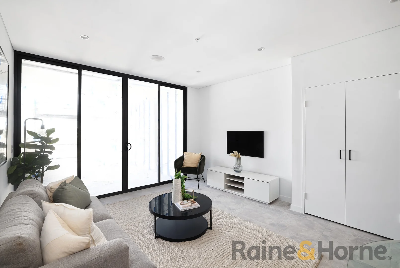 Additional image 10 of 701/557-563 Kingsway, Miranda NSW 2228