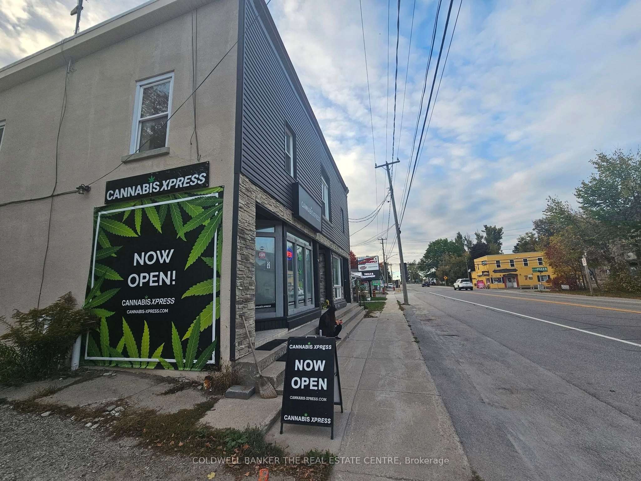 4570 Penetanguishene Road, Springwater, ON, L0L 1V0