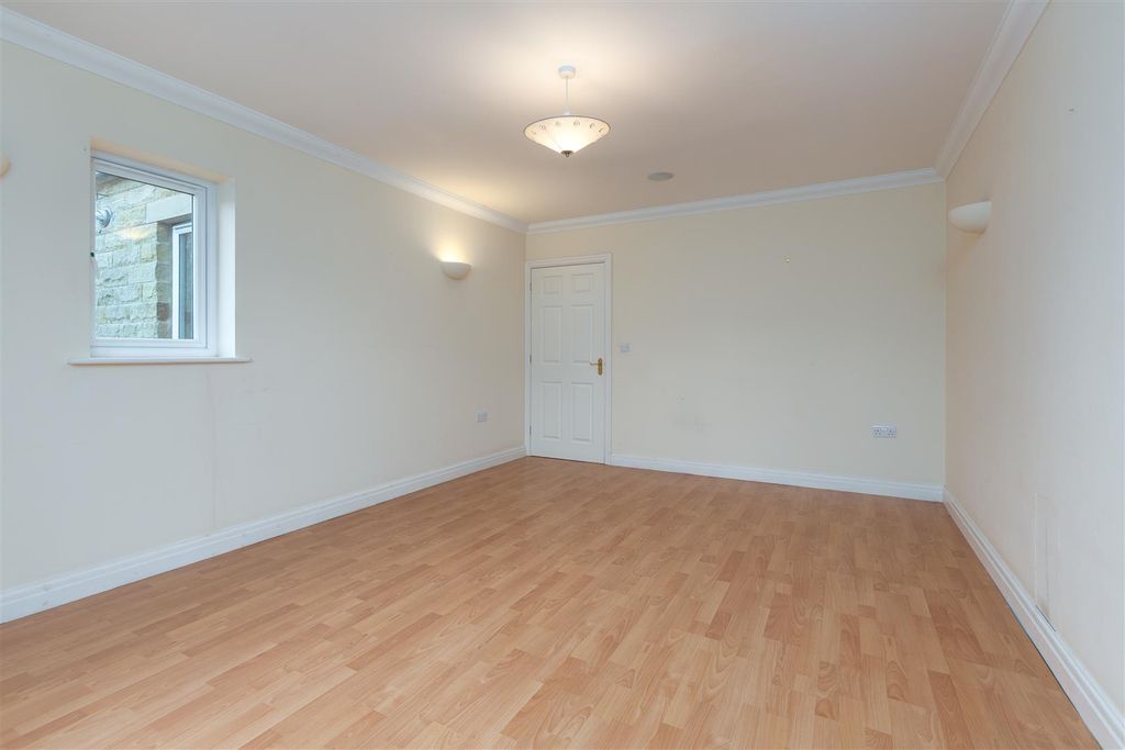 Additional image 6 of 2 bed flat for saleStrands Farm Court, Hornby, Lancaster LA2