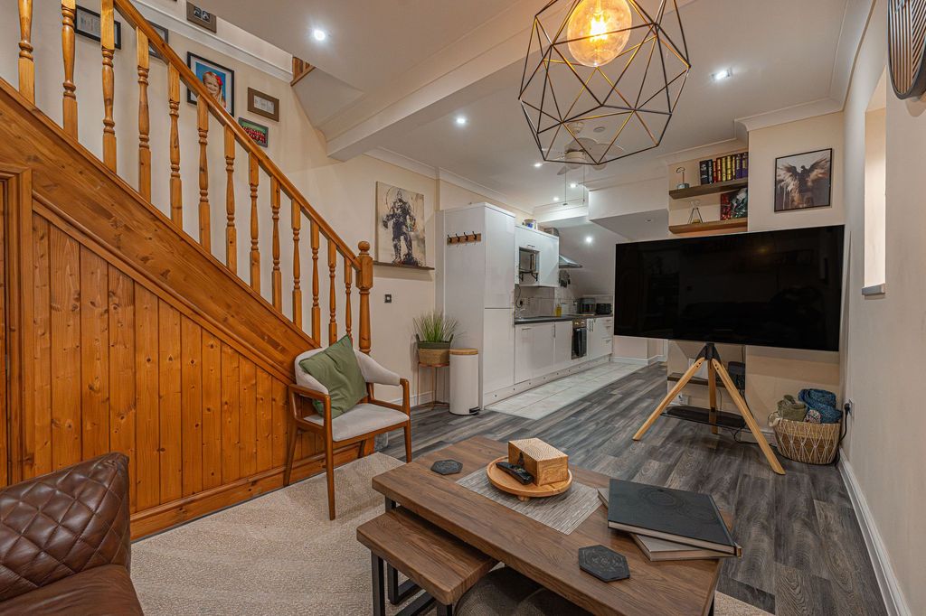 Additional image 2 of 1 bed flat for sale8-11 Griffin Street, Newport NP20