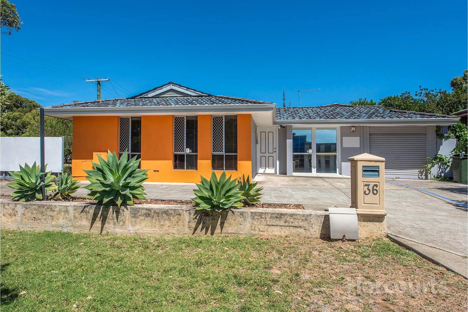 Room 4/36 Anstruther Road, Mandurah WA 6210