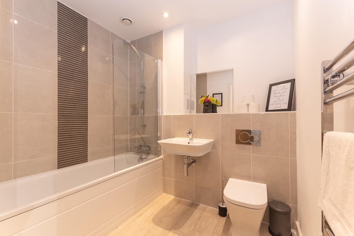 2 Bed Flat, Empress Heights, SO14, N1 7GU photo 4