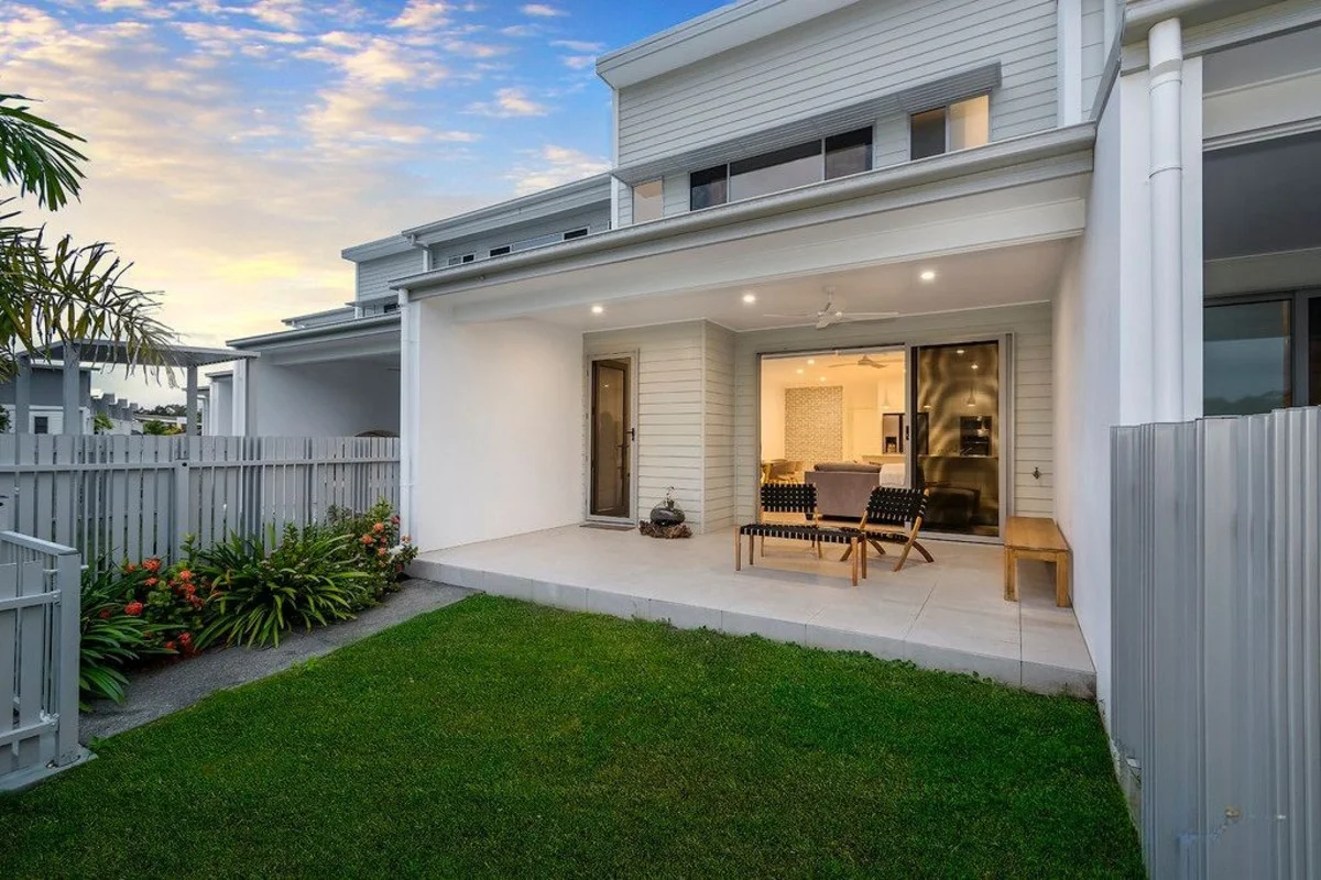 6/9 Bottle Brush Circuit, Coomera QLD 4209