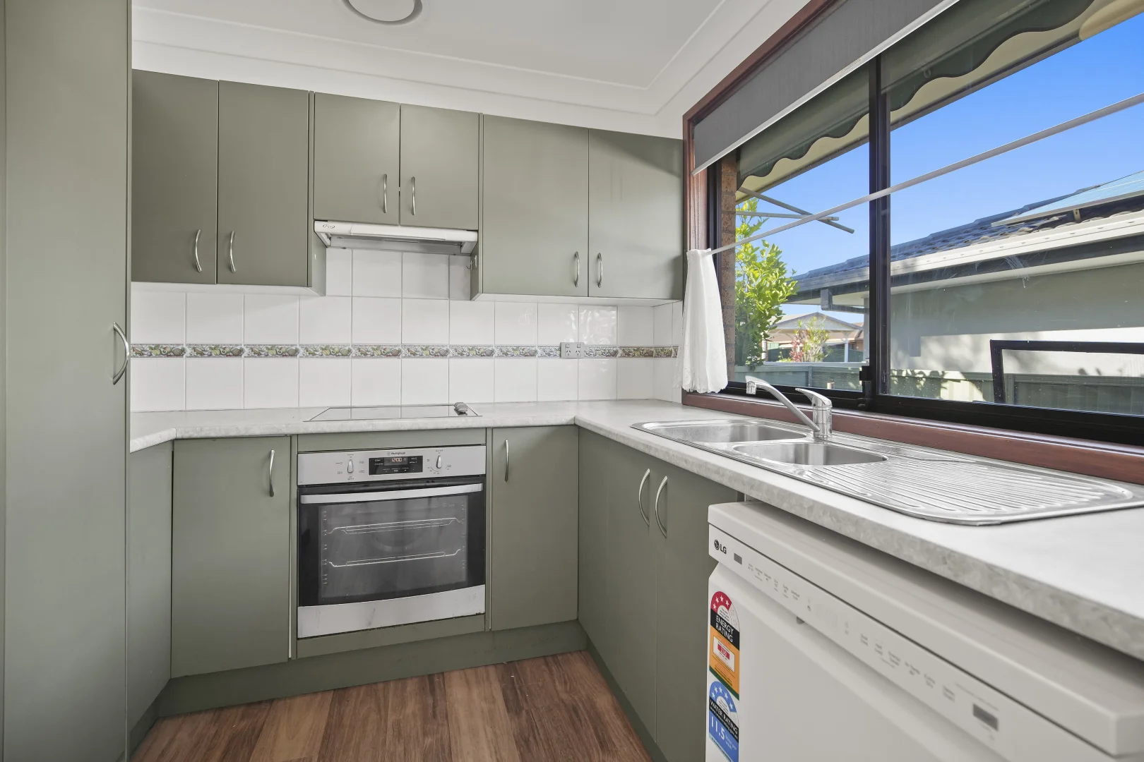 Additional image 4 of 11 Jane Close, Lake Haven NSW 2263