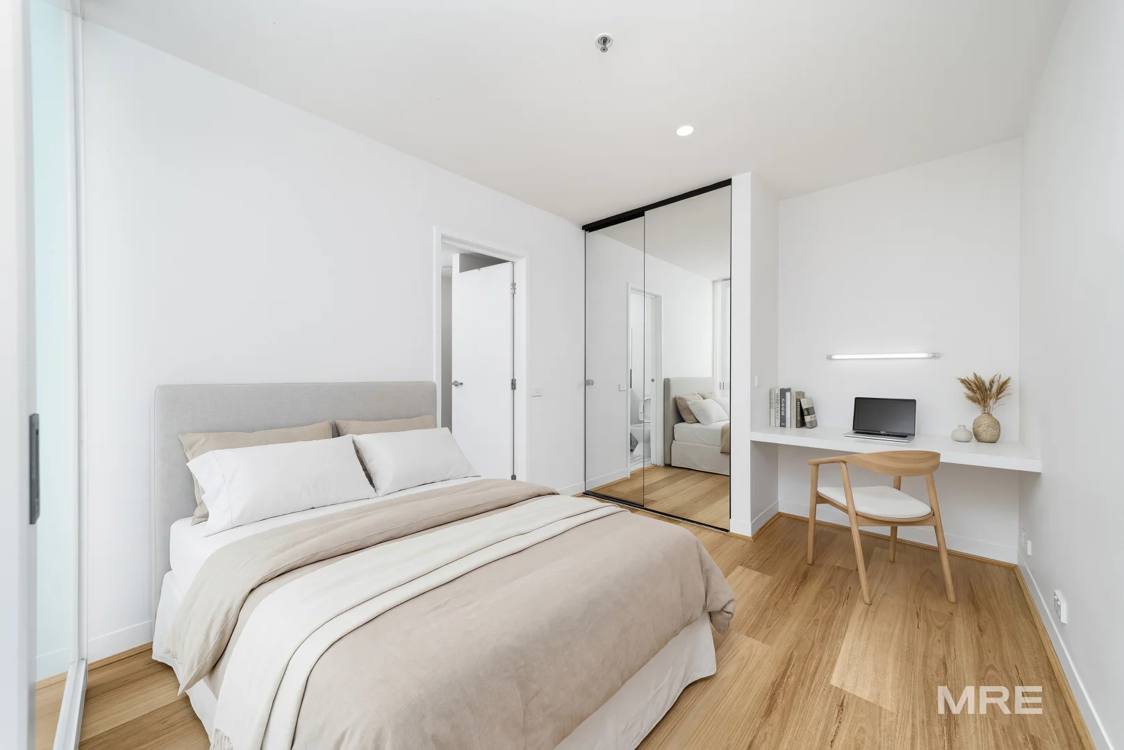 Additional image 4 of 904/31 Abeckett Street, Melbourne VIC 3000