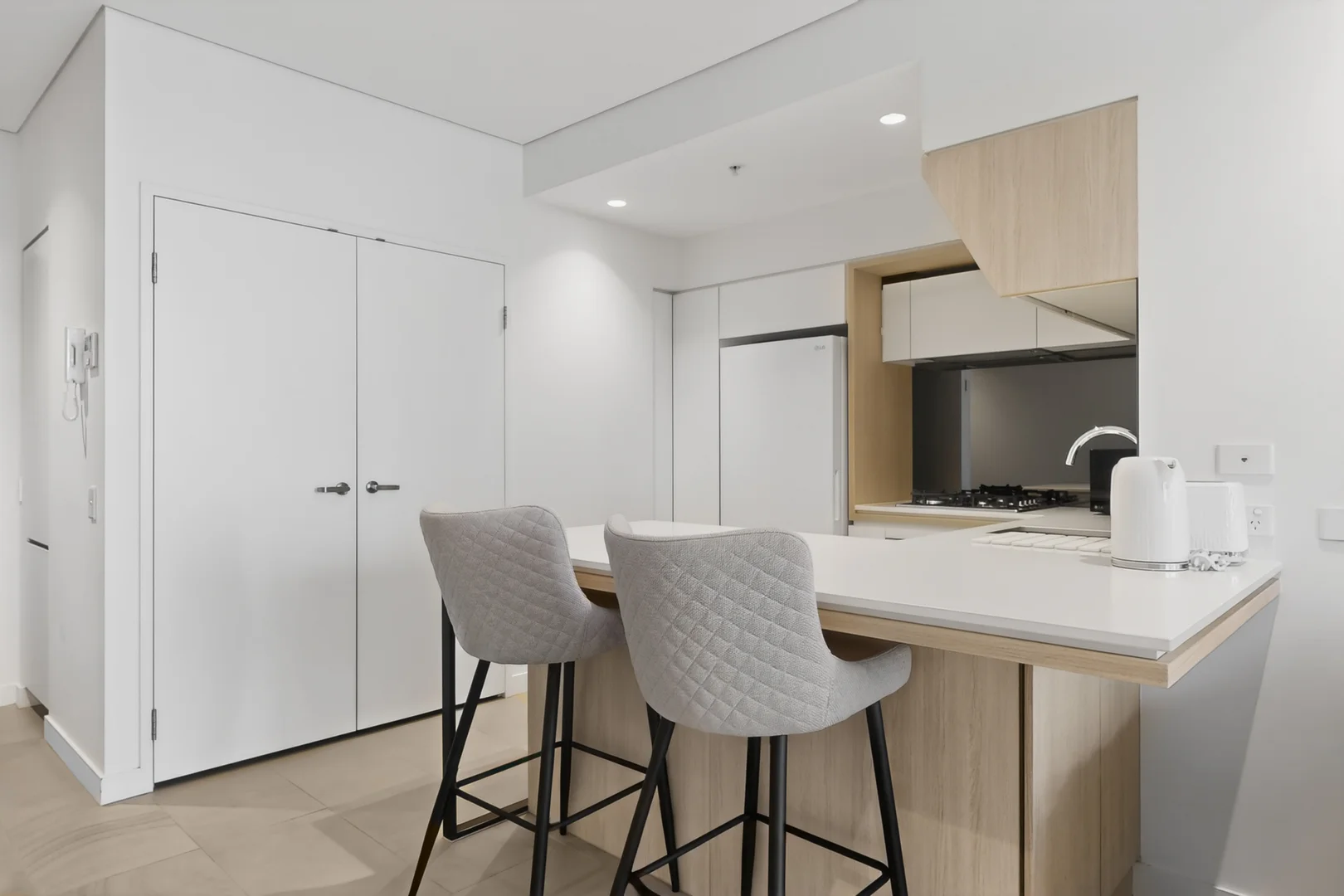 2202/111 Mary Street, Brisbane City QLD 4000 photo 5