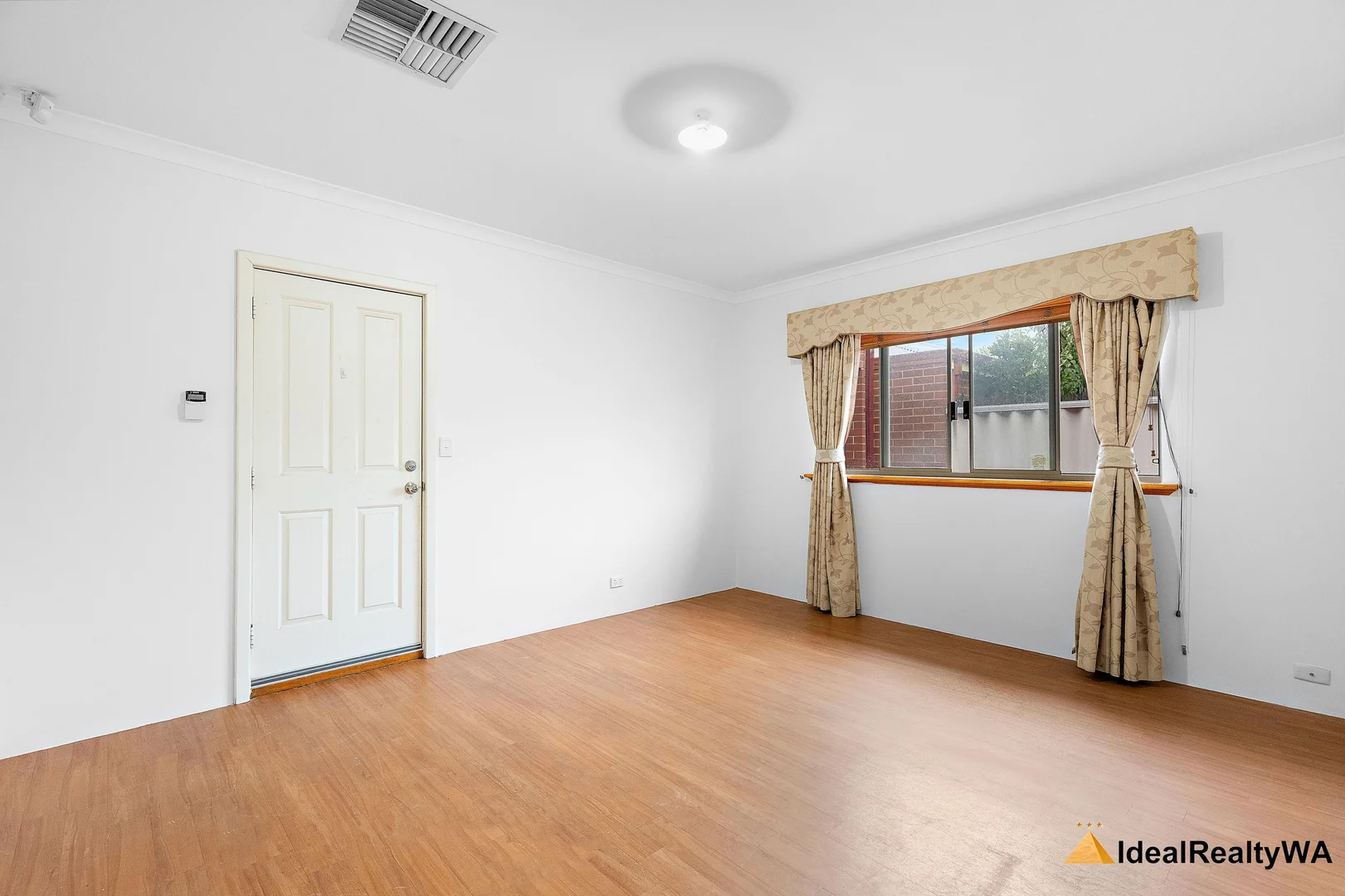 Additional image 9 of 4 Satinwood Court, Thornlie WA 6108