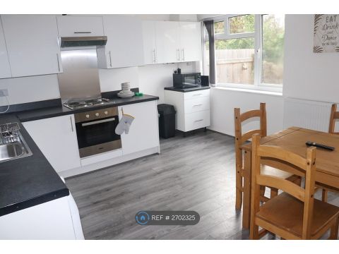 Cromwell Lane, Birmingham B31, Room to rent
