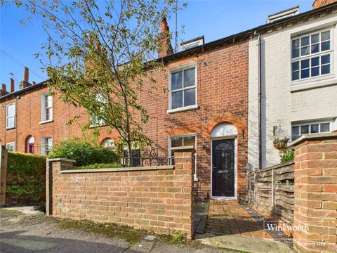 St. Johns Street, Reading, Berkshire RG1