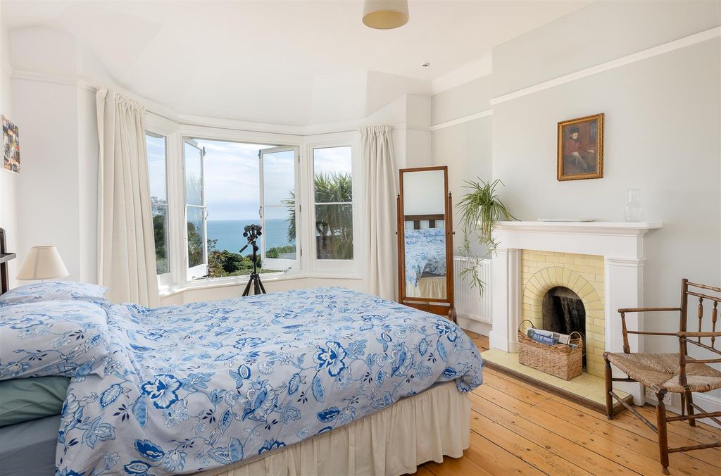 Additional image 18 of 4 bed property for saleBonchurch, Isle Of Wight PO38