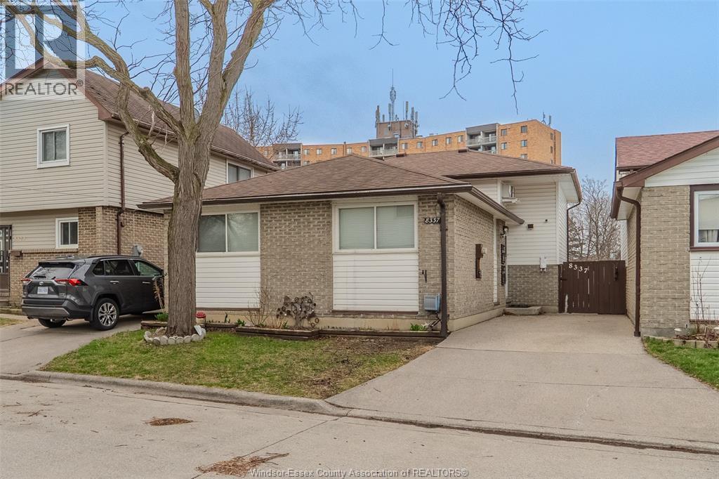 8337 East Moor Court, Windsor, ON, N8S4M7