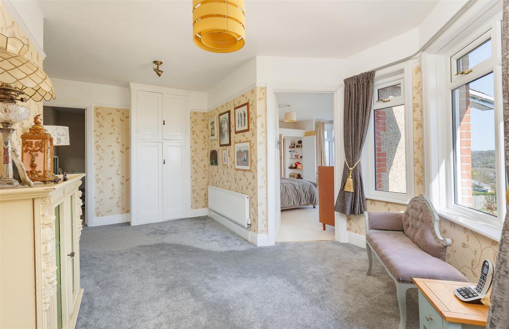Additional image 13 of 6 bed detached house for saleNewport, Isle Of Wight PO30