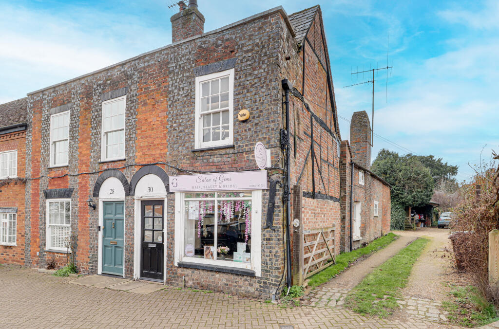 High Street, Redbourn, St. Albans, AL3